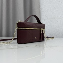 Mirror Quality Replica Dior Trianon Soft Vanity Mini Chain handbag S4613 burgundy Clone