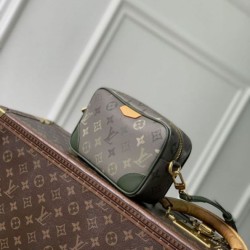 Luxury Replica Louis Vuitton Trocadéro Mini Bag Men's M26937 Knockoff Mirror Quality Replica Louis Vuitton Trocadéro Mini Bag Men's M26937 Clone