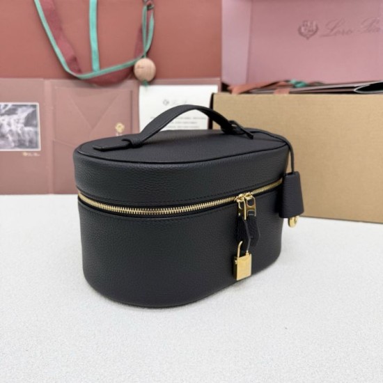 Mirror Quality Replica Loro Piana Extra Vanity Case 8262 Black Clone