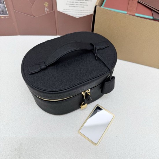 Mirror Quality Replica Loro Piana Extra Vanity Case 8262 Black Clone