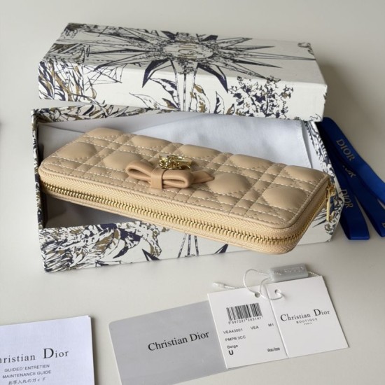 Mirror Quality Replica Dior Lady Dior Voyageur Zip Around Wallet Apricot Clone