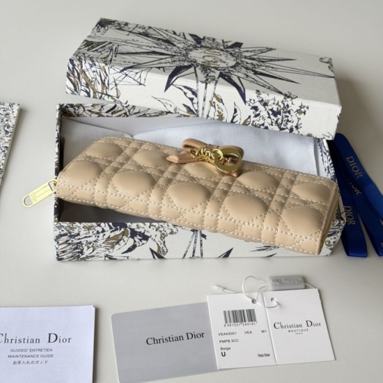 Mirror Quality Replica Dior Lady Dior Voyageur Zip Around Wallet Apricot Clone