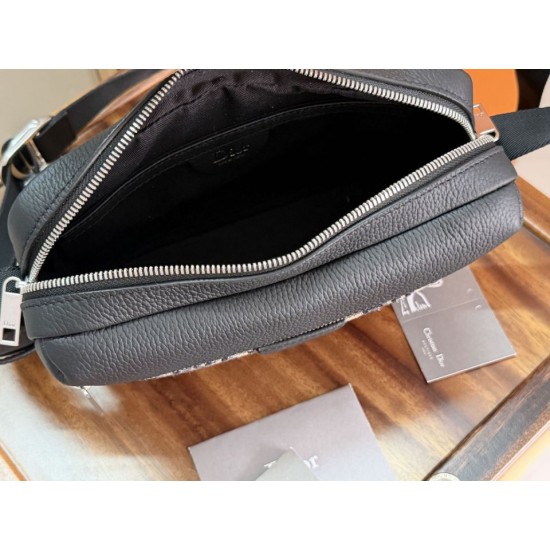 Mirror Quality Replica Dior Rider Shoulder Bag with Oblique Zip Blue Clone