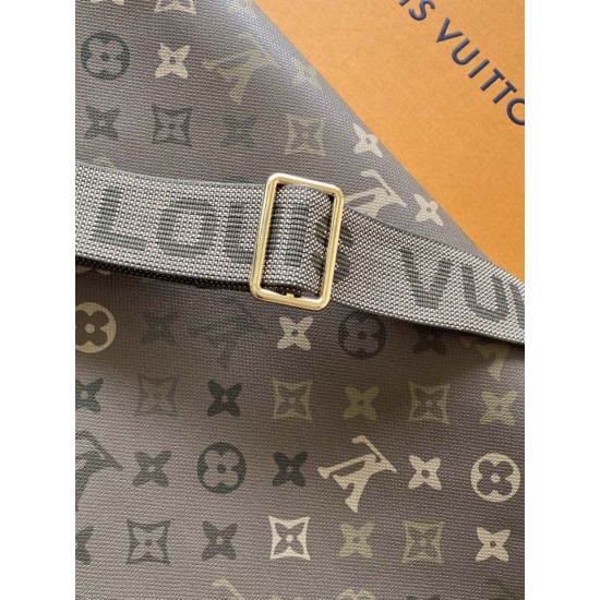 Mirror Quality Replica Louis Vuitton Uptown Tote Bag M29269 Green with 163 Chips Clone