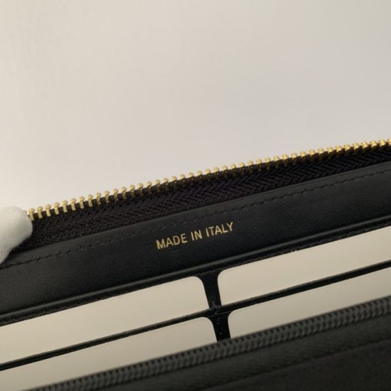 Fake Calfskin Gold-Tone Metal Wallet AP1899 black Replica