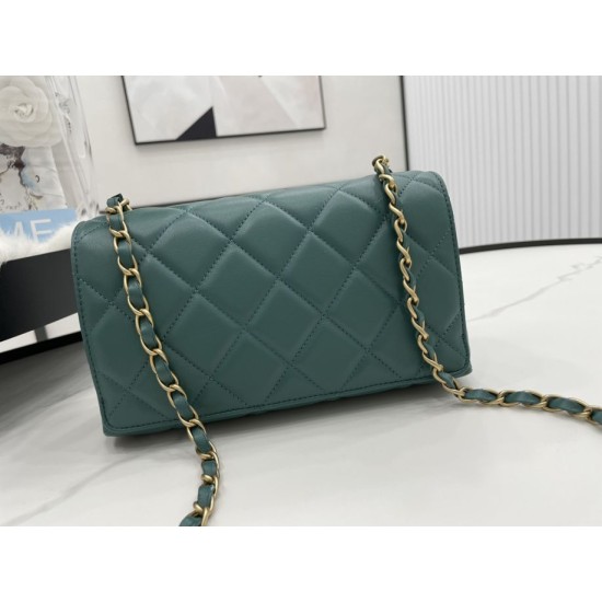 Replica Geometric Flap Bag AS2634 Green