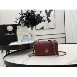Replica Geometric Flap Bag AS2634 Red