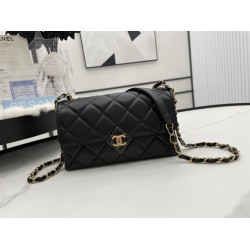 Fake Geometric Flap Bag AS2634 Black Replica