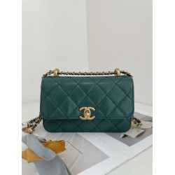 Replica Vintage Mini Flap Bag AS2615 Green