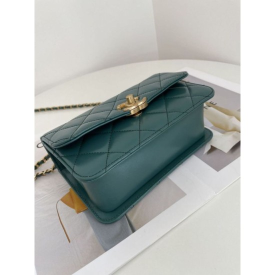 Replica Vintage Mini Flap Bag AS2615 Green