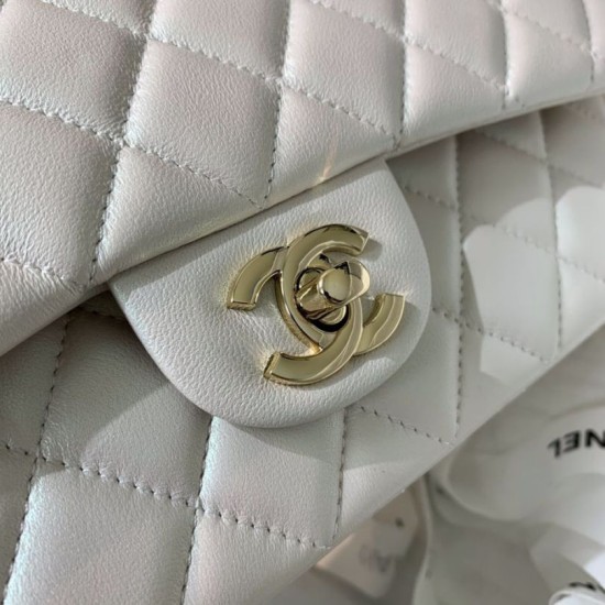 Fake Classic Flap Bag A1112 Beige Replica
