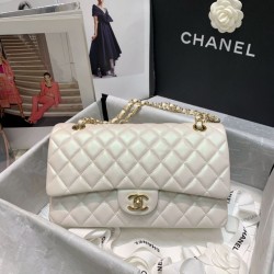 Fake Classic Flap Bag A1112 Beige Replica