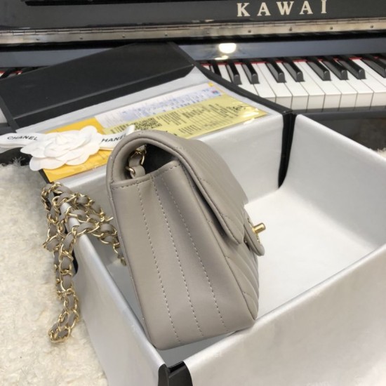 Replica Classic Flap Bag A1117 Gray Gold Hardware