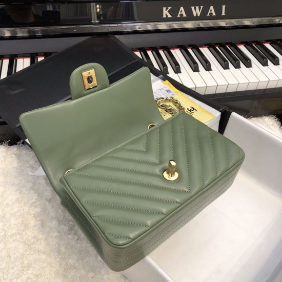 Replica Classic Flap Bag A1116 Green