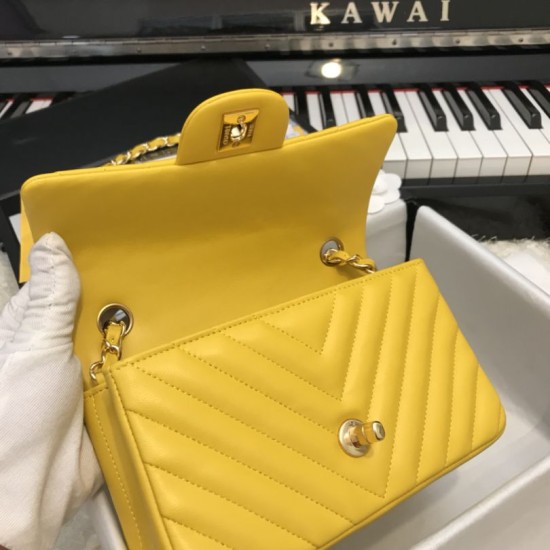 Replica Classic Flap Bag A1116 Yellow