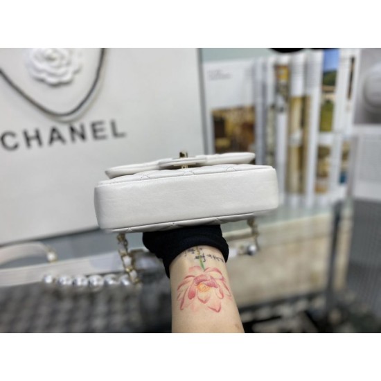 Fake Logo Pearl Chain Bag AS1610 White Replica