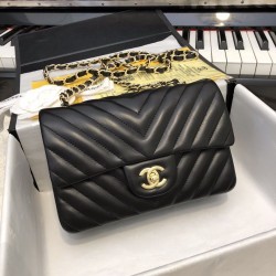 Replica Classic Flap Bag A1116 Black Gold Hardware