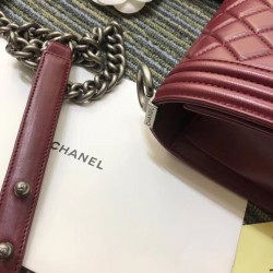 Fake Boy Classic Chevron Flap Bag A67086 Black Steel Hardware Replica Fake Boy Classic Chevron Flap Bag A67086 Black Steel Hardware Replica