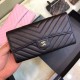 Replica Chevron Long Wallet A31506 Black