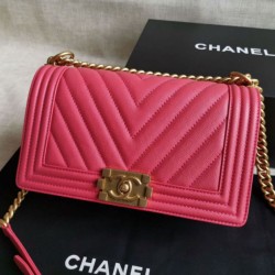 Fake Boy Classic Chevron Flap Bag A67086 Red Replica