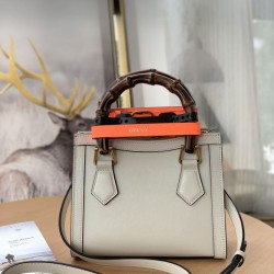 Fake Gucci Diana Mini Tote Bag ‎655661 beige Replica