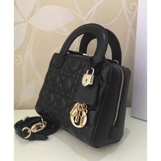 Replica Dior Lily Bag Reference Guide Black Replica Dior Lily Bag Reference Guide Black