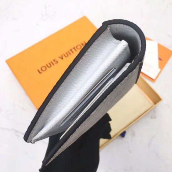 Replica Louis Vuitton Brazza Wallet Taigarama Antarctica M30298 Replica Louis Vuitton Brazza Wallet Taigarama Antarctica M30298
