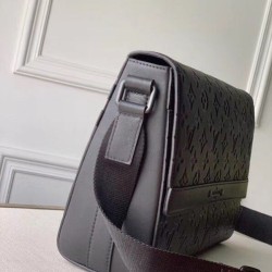 Replica Louis Vuitton Sprinter Messenger Monogram Shadow M44729