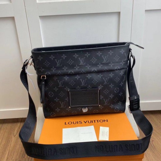 Replica Louis Vuitton Besace Zippee Monogram Eclipse M45216