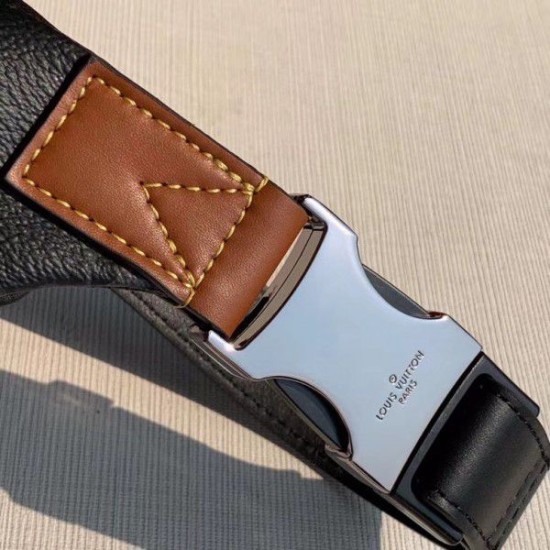 Replica Louis Vuitton Discovery Bumbag Monogram Eclipse M45220