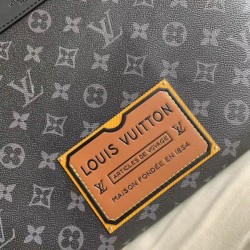 Replica Louis Vuitton Pochette Discovery GM Monogram Eclipse M69256