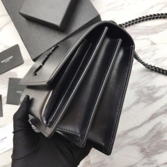 Replica YSL Saint Laurent Medium Sunset Bag Smooth Leather Black Hardware Replica YSL Saint Laurent Medium Sunset Bag Smooth Leather Black Hardware