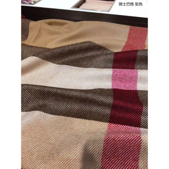 Fake Gucci Classic Large Check Cashmere Scarf Camel Replica