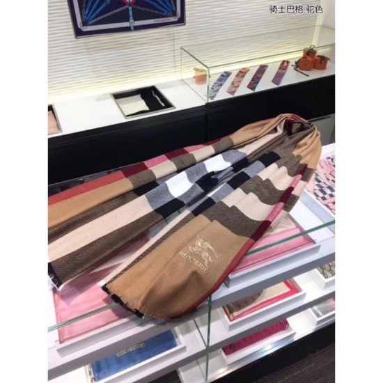 Fake Gucci Classic Large Check Cashmere Scarf Camel Replica