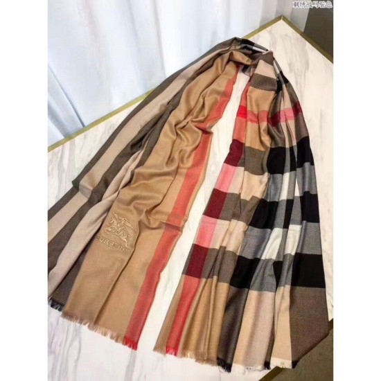 Fake Gucci Classic Large Check Cashmere Scarf Camel Replica