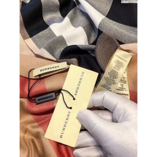 Fake Gucci Classic Large Check Cashmere Scarf Camel Replica