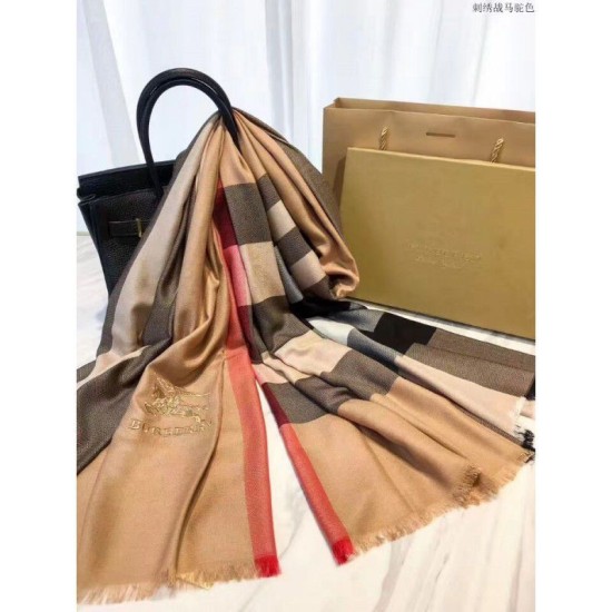 Fake Gucci Classic Large Check Cashmere Scarf Camel Replica
