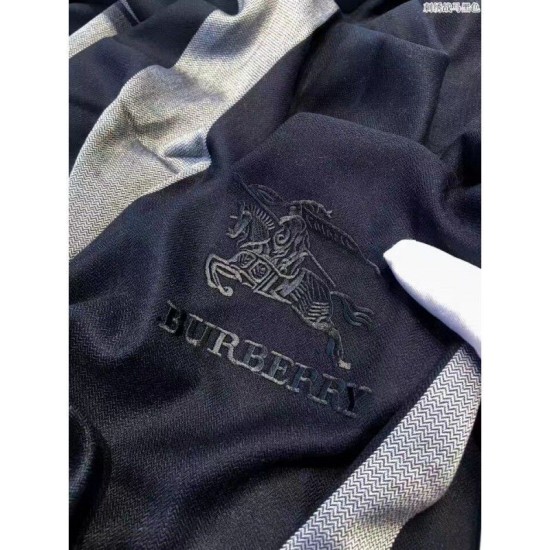 Replica Gucci Classic Large Check Cashmere Scarf Camel
