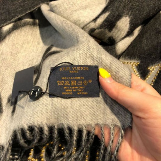 Replica Louis Vuitton Studdy Reykjavik Scarf M71588 Black