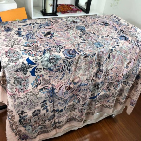 Replica Louis Vuitton Sea Of Love Square Cashmere Schawl M73823 White
