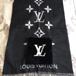 Fake Louis Vuitton Cold Reykjavik Scarf M74353 Replica