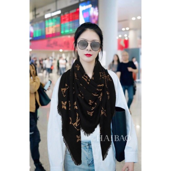 Fake Louis Vuitton Giant Jungle Monogram Shawl M75882 Replica