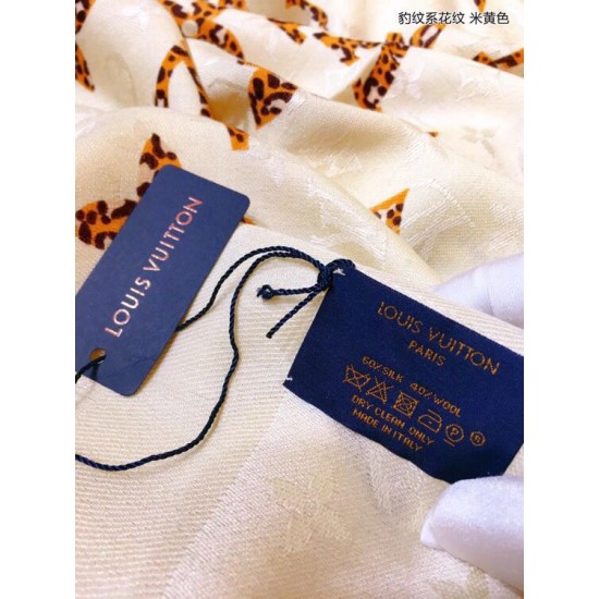 Replica Louis Vuitton Giant Jungle Monogram Shawl M75883