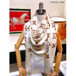 Replica Louis Vuitton Giant Jungle Monogram Shawl M75883