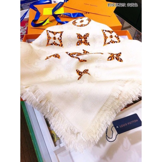 Replica Louis Vuitton Giant Jungle Monogram Shawl M75883