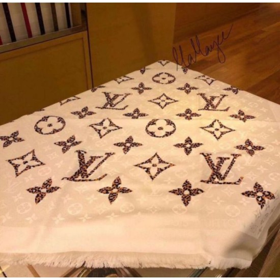Replica Louis Vuitton Giant Jungle Monogram Shawl M75883