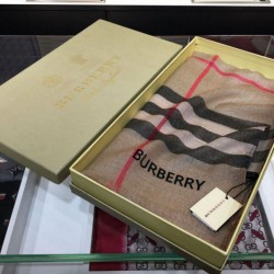 Replica Burberry Classic Check Cashmere Shawl Brown