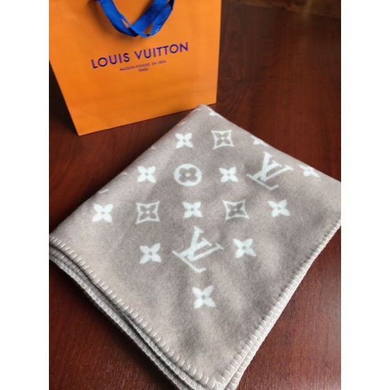 Replica Louis Vuitton Monogram Blanket Tea