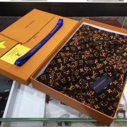 Fake Louis Vuitton Monogram Giant Jungle Shawl 110 x 200 Coffee Replica