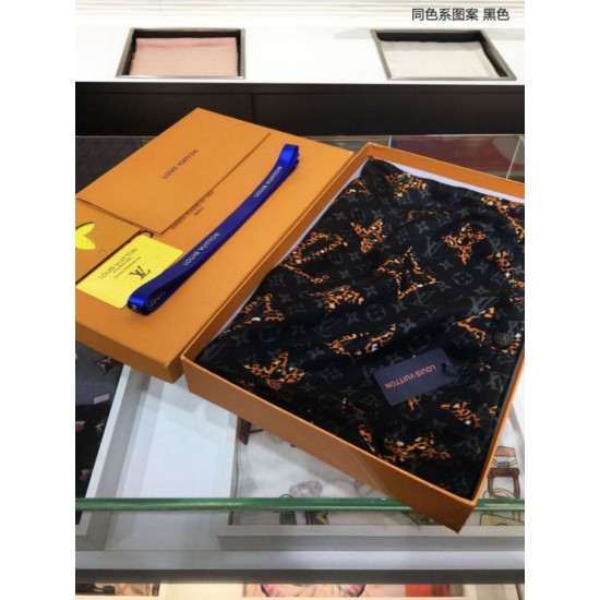 Fake Louis Vuitton Monogram Giant Jungle Shawl 110 x 200 Black Replica
